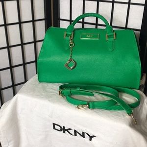 DKNY
